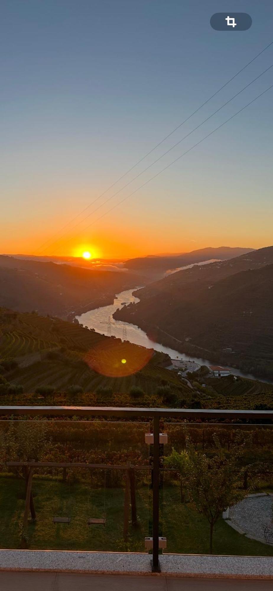 메사오프리오 Casa Vale Do Douro B&B 외부 사진